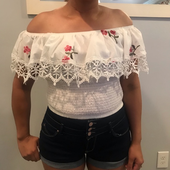Off Shoulder White Embroidered Top - Picture 1 of 4